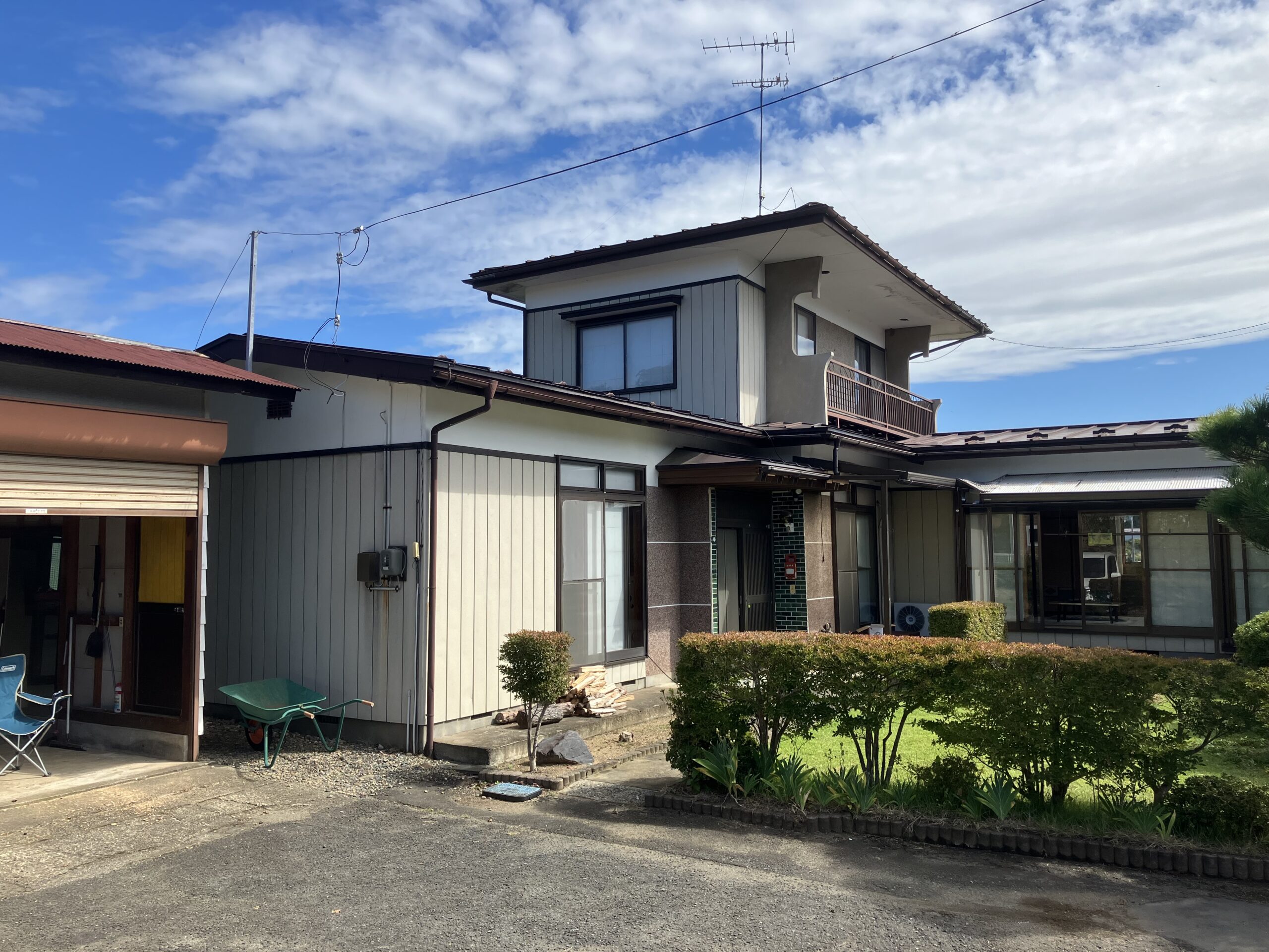 奥州市胆沢小山字尼沼28-6、28-7